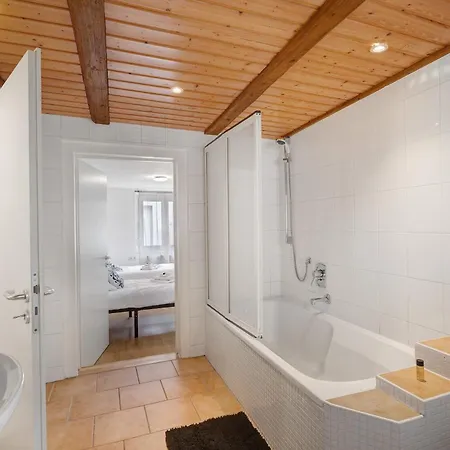 M B Homes Schlatt 1 *